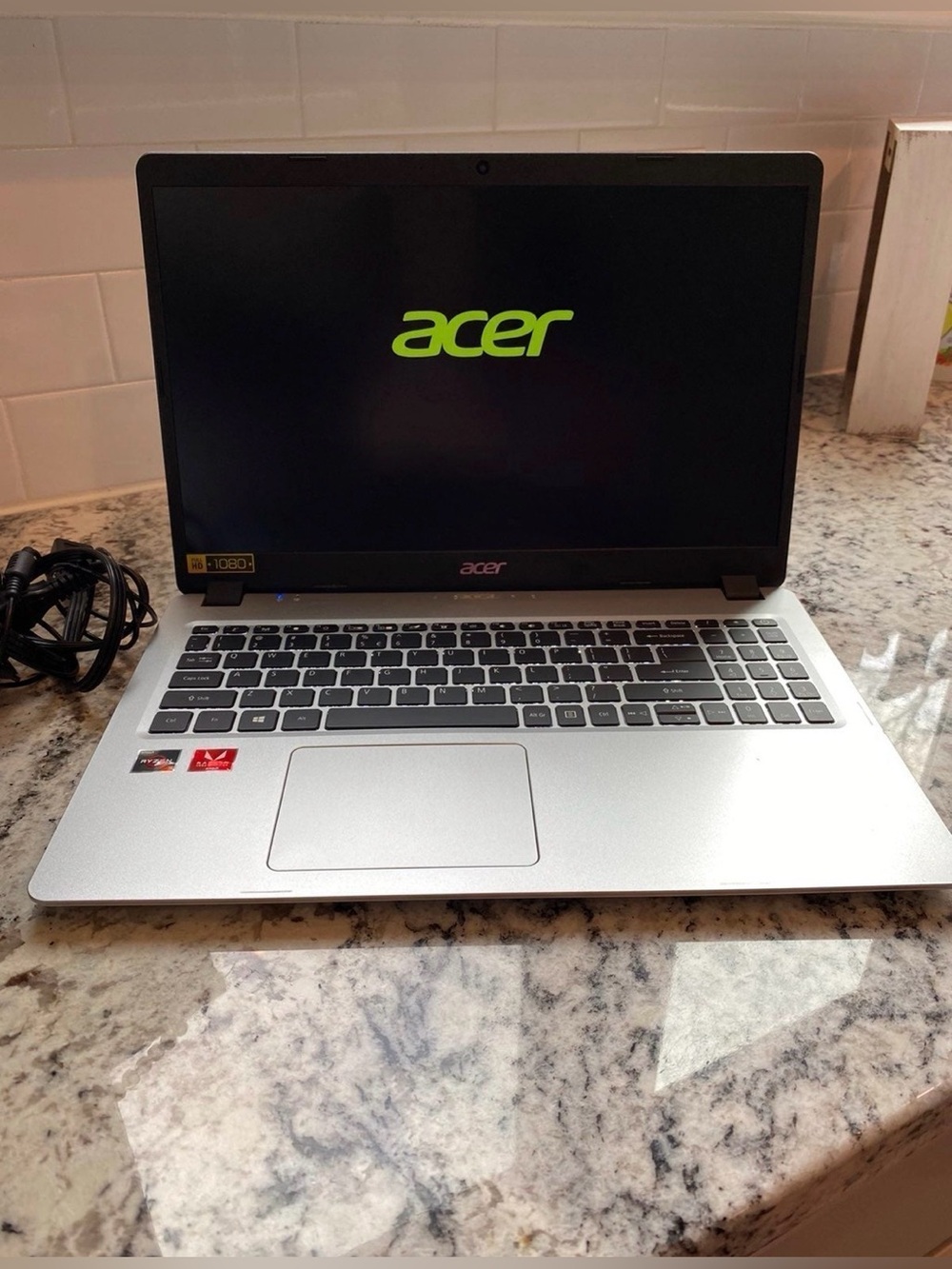 Acer Aspire 5 Slim Laptop 15.6" FHD IPS| AMD Ryzen 3 3200U 4GB RAM 128GB SSD